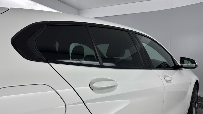 BMW 1 Series 118i M Sport 5dr Step Auto Petrol Hatchback